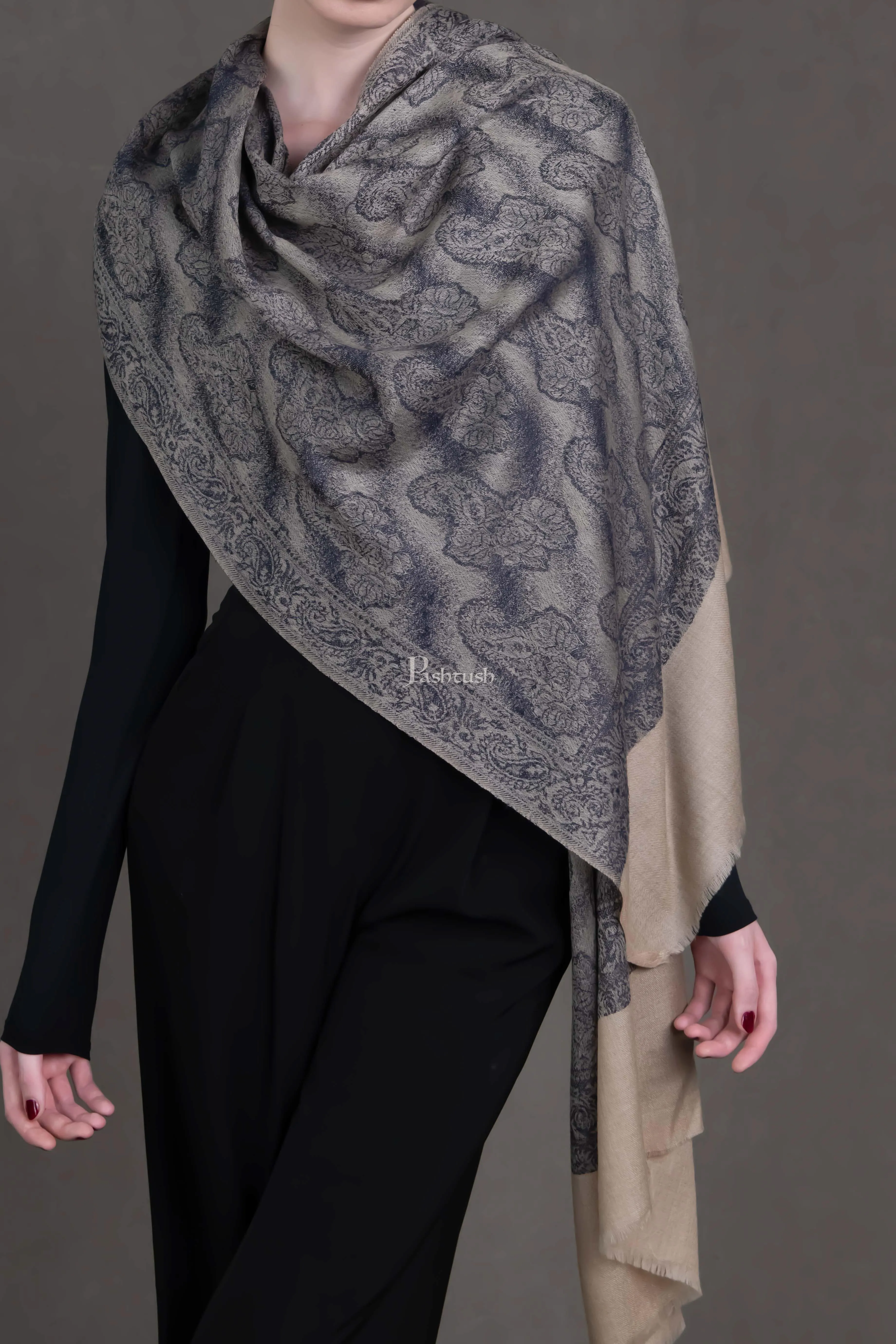 Pashtush Womens Extra Fine Wool Stole, Pasiley  Design, Black